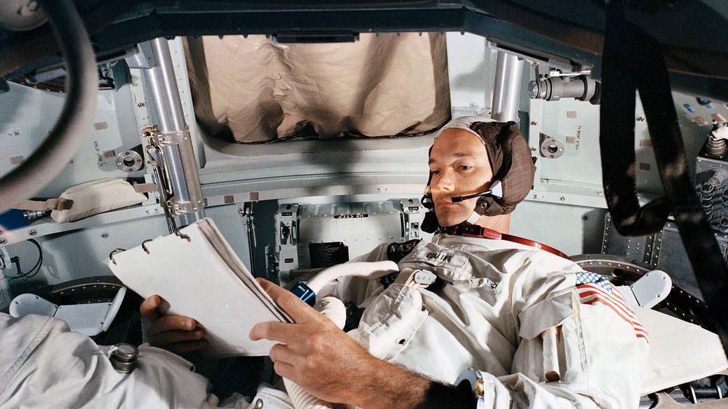 Zemřel třetí, „zapomenutý“, člen výpravy Apolla 11 na Měsíc